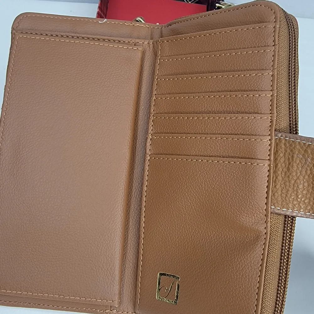 Stone Mountain Accessories Red Leather‎ Wallet/Clutch. P170
